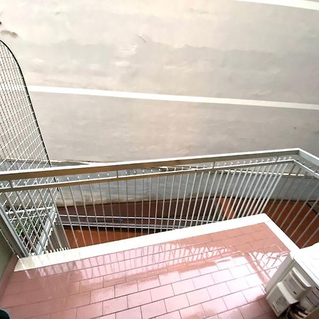 Appartamento In Darsena - Navigli Milan Bagian luar foto